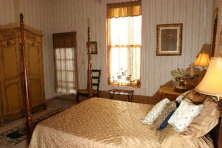 Room 26 of 68