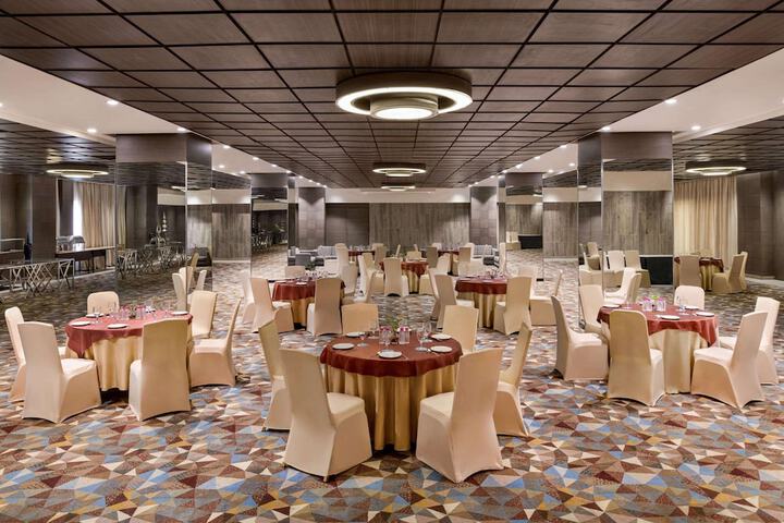 Ballroom/Hall 50 of 61