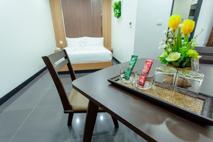 Room 30 of 50