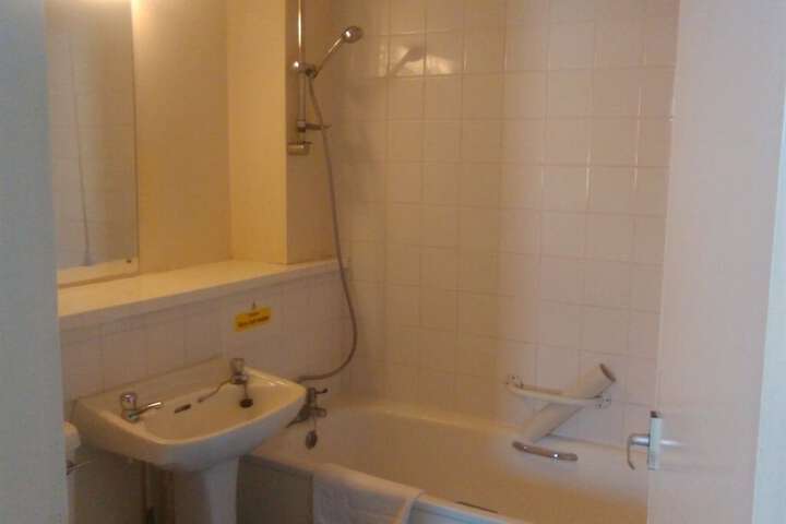 Room 13 of 26
