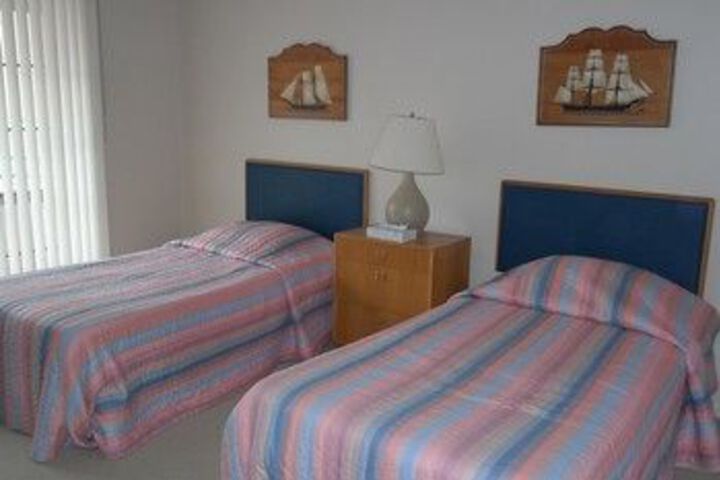 Room 12 of 49