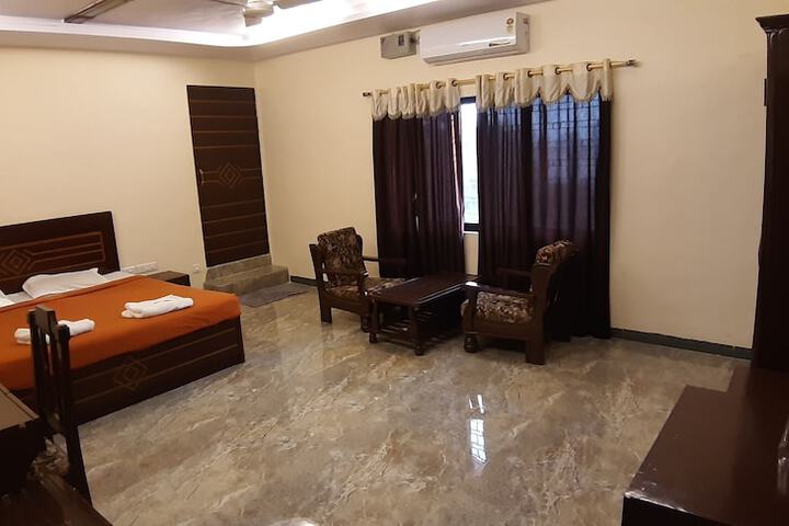 Room 22 of 157