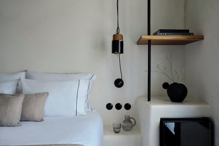 Room 70 of 303
