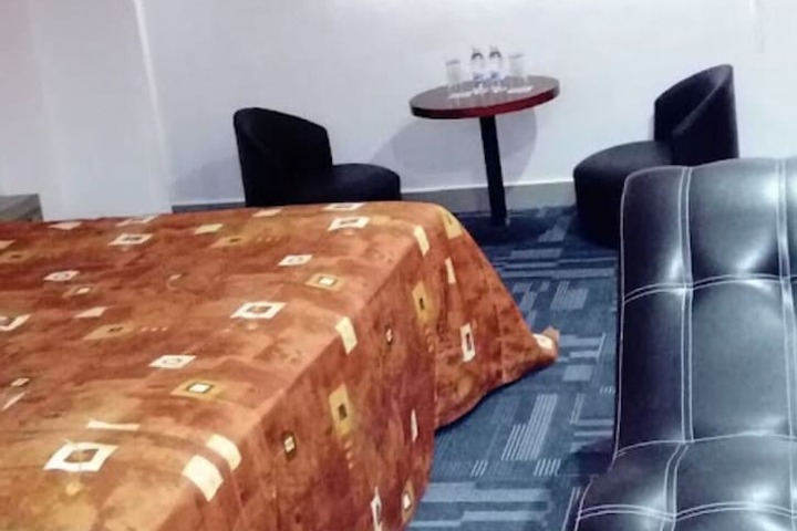 Room 11 of 26