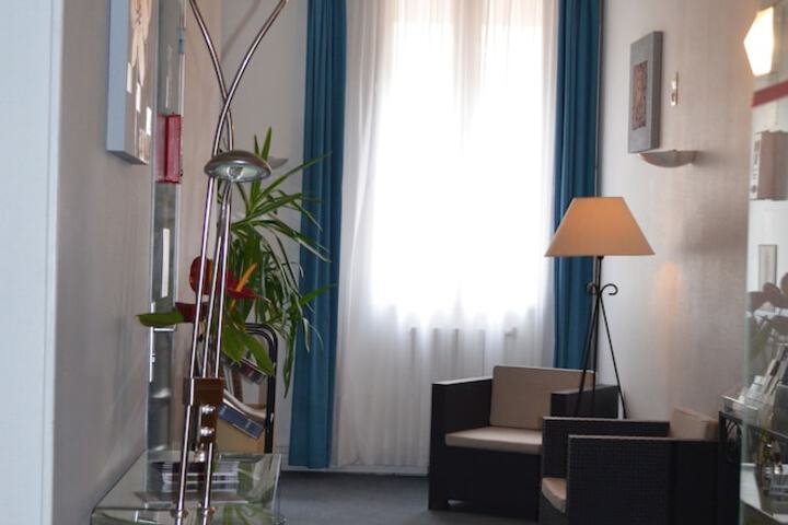 Hotel Interior 4 of 31