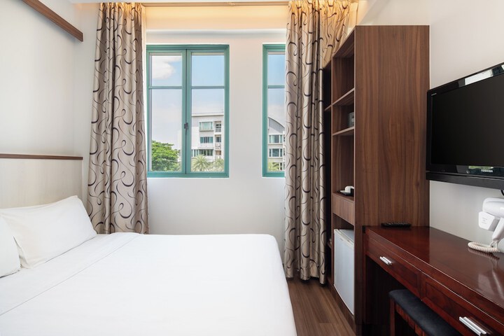 Room 12 of 31