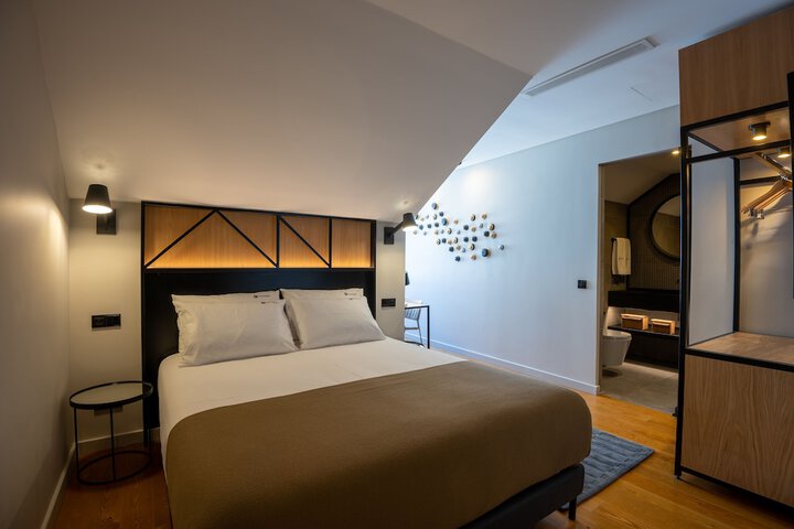 Room 5 of 71