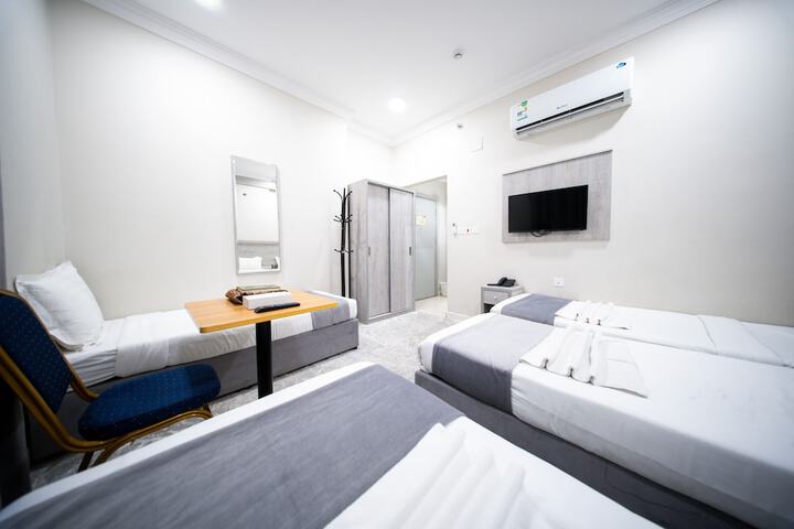 Room 18 of 27