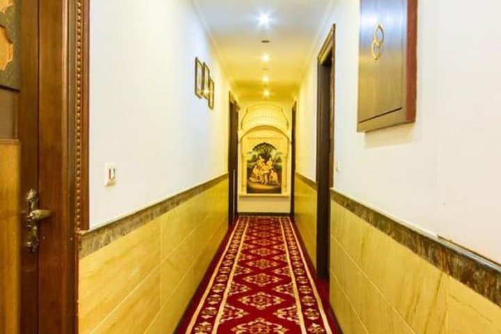 Ballroom/Hall 30 of 35
