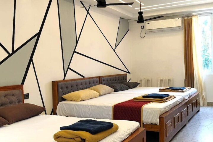 Room 25 of 117