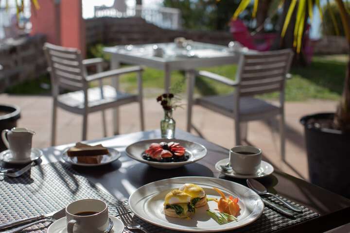 Breakfast/Coffee Service 182 of 227