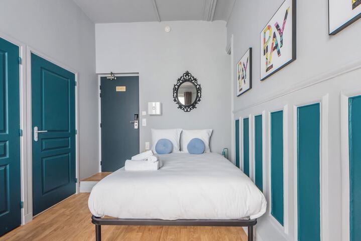 Room 13 of 119