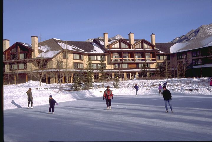 DELTA LODGE AT KANANASKIS