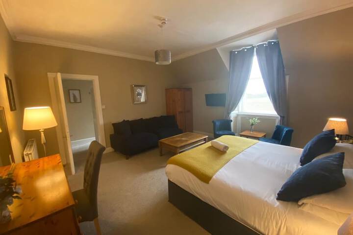 Room 7 of 44