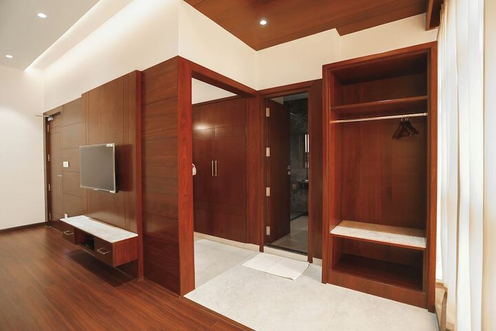 Room 21 of 43