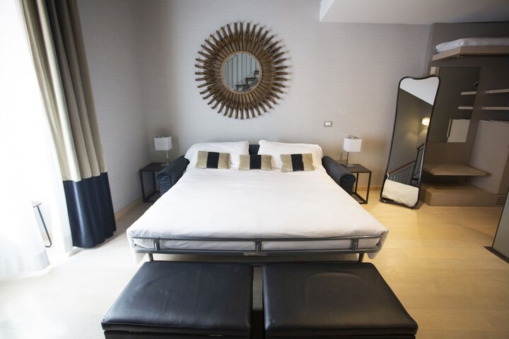 Room 75 of 162