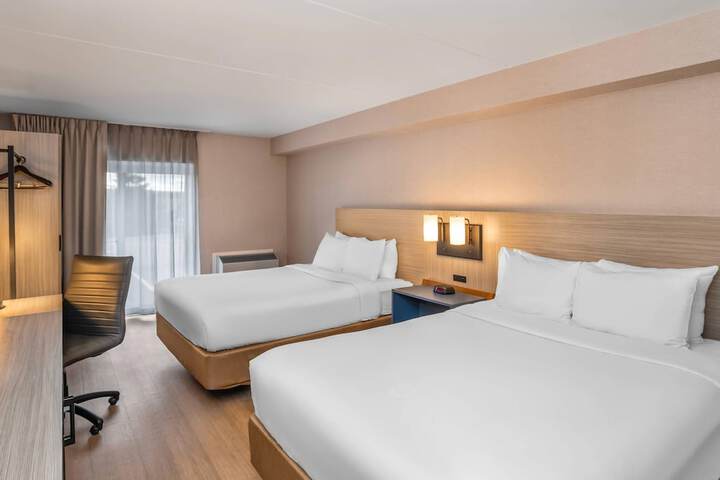 Room 15 of 38