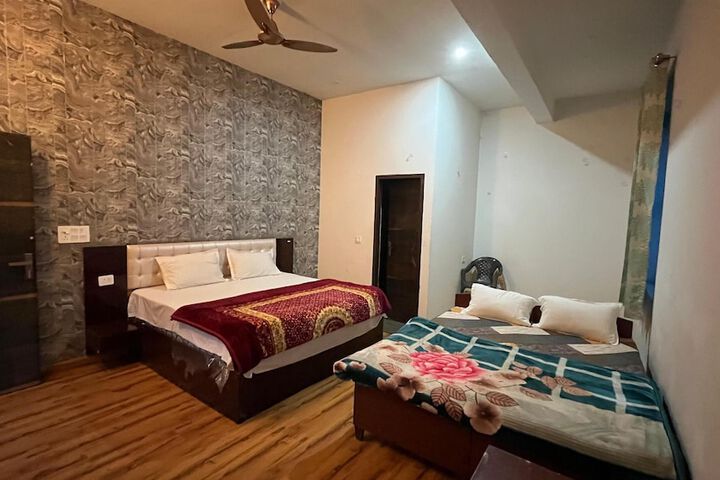 Room 14 of 44