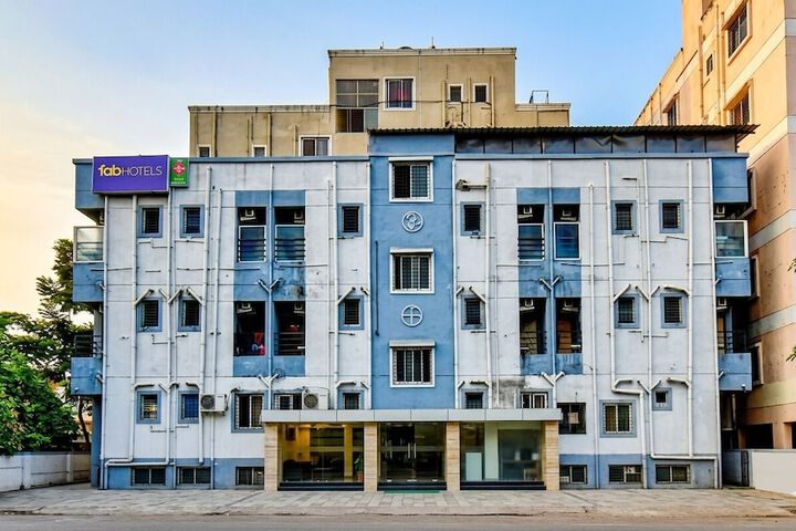 FabHotel SRH