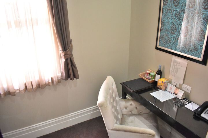 Room 9 of 43