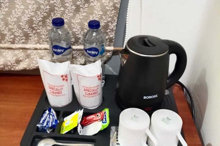 Breakfast/Coffee Service 9 of 19