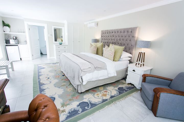 Room 32 of 61