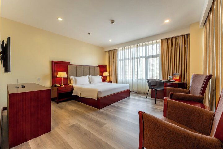 Room 16 of 60