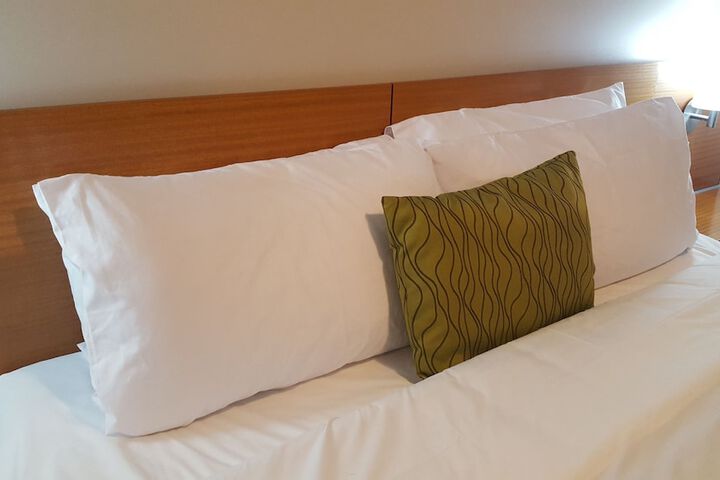Room 10 of 95