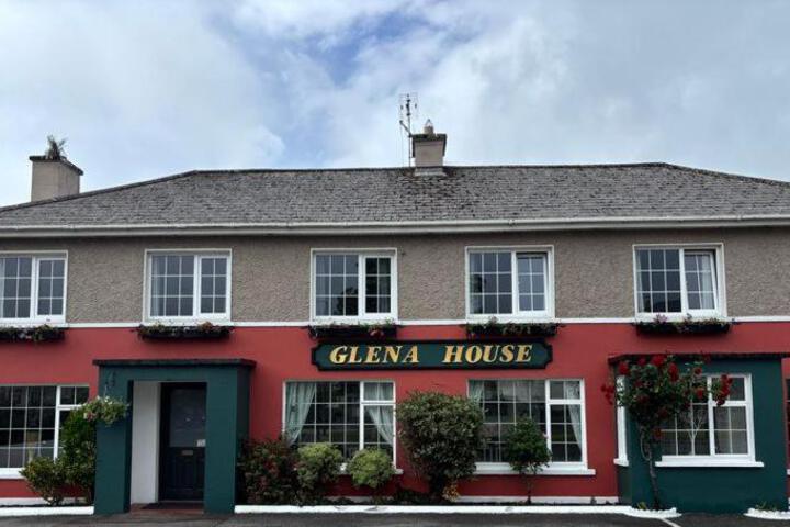 GLENA HOUSE HOTEL