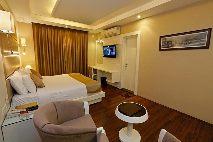 Room 22 of 55