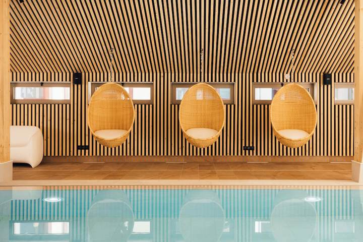 Pool 37 of 91