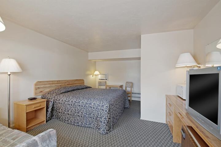 Room 17 of 41