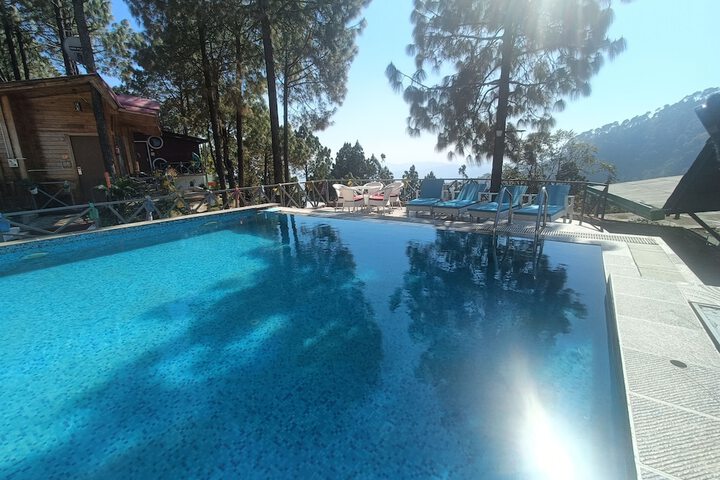 Pool 54 of 82