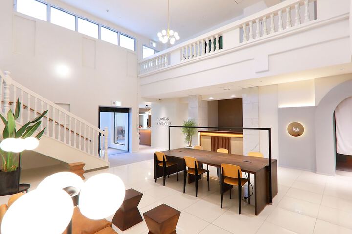 Hotel Interior 5 of 130
