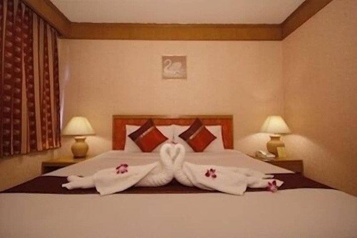 Room 20 of 34