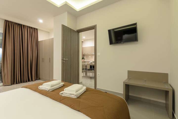 Room 7 of 138