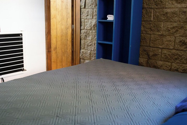 Room 15 of 96