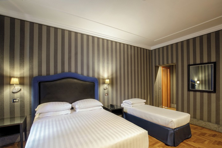Room 54 of 95