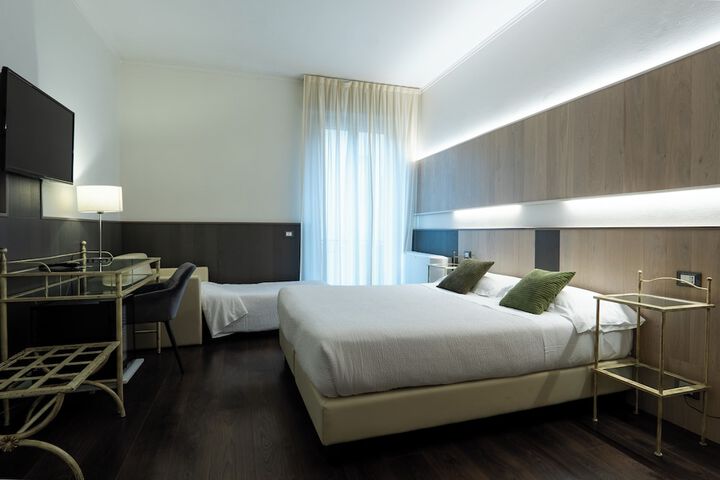 Room 12 of 78