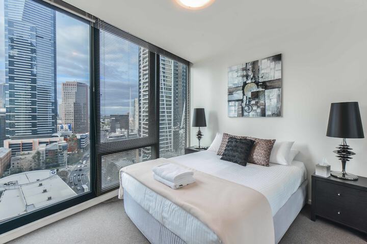 Room 4 of 27