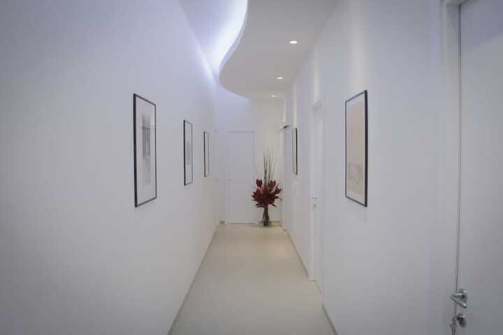 Ballroom/Hall 17 of 19