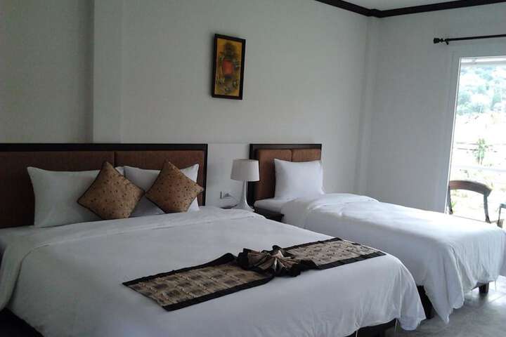 Room 33 of 43