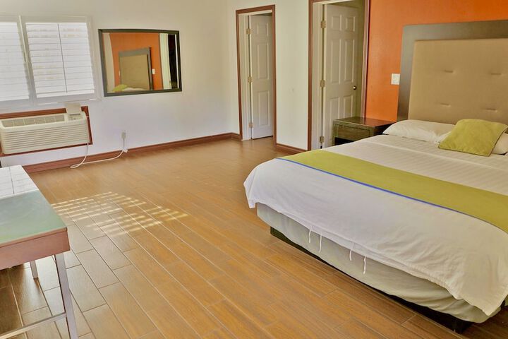 Renovated Kingbed (15 of 38)