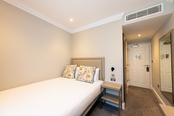 Room 20 of 55