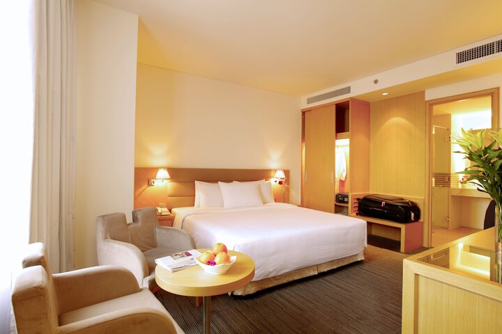 Room 29 of 65