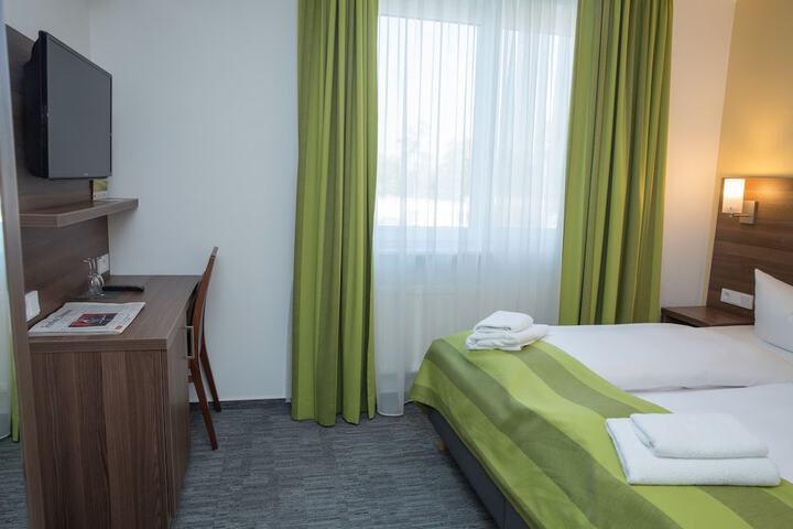 Room 49 of 85