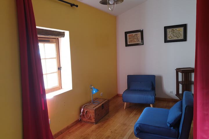 Room 10 of 74