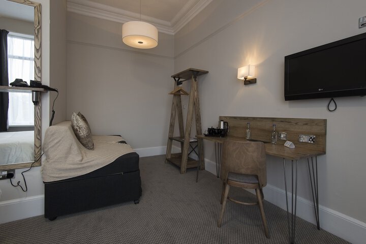 Room 3 of 30