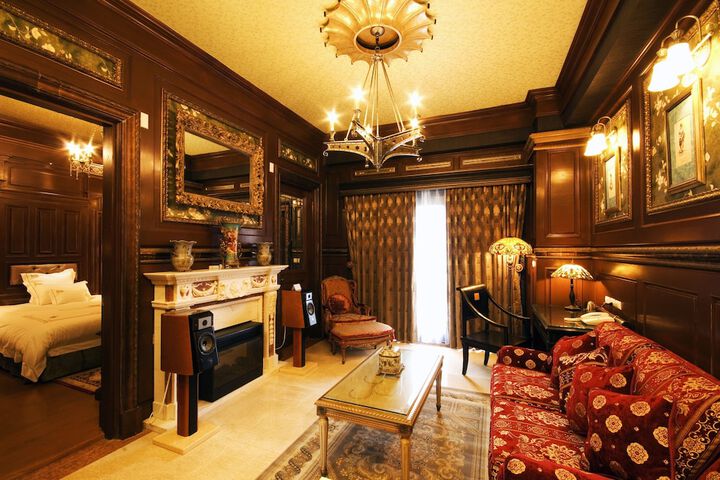 Room 7 of 39