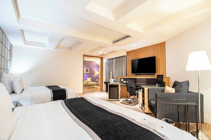 Room 29 of 59